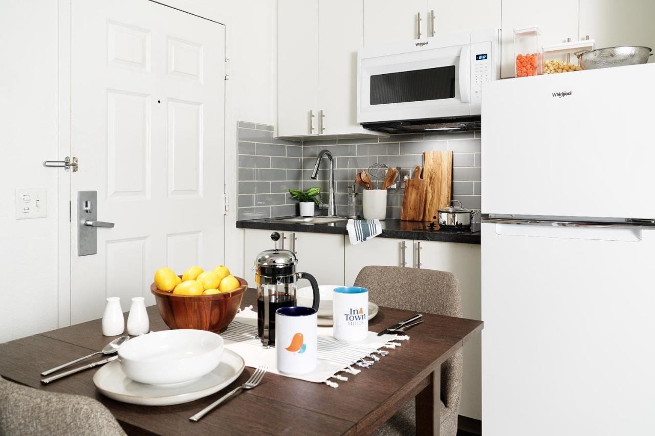 Intown Suites Extended Stay Houston Tx - Stuebner Airline Rd Louetta Eksteriør billede