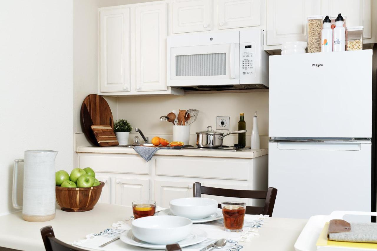 Intown Suites Extended Stay Houston Tx - Stuebner Airline Rd Louetta Eksteriør billede